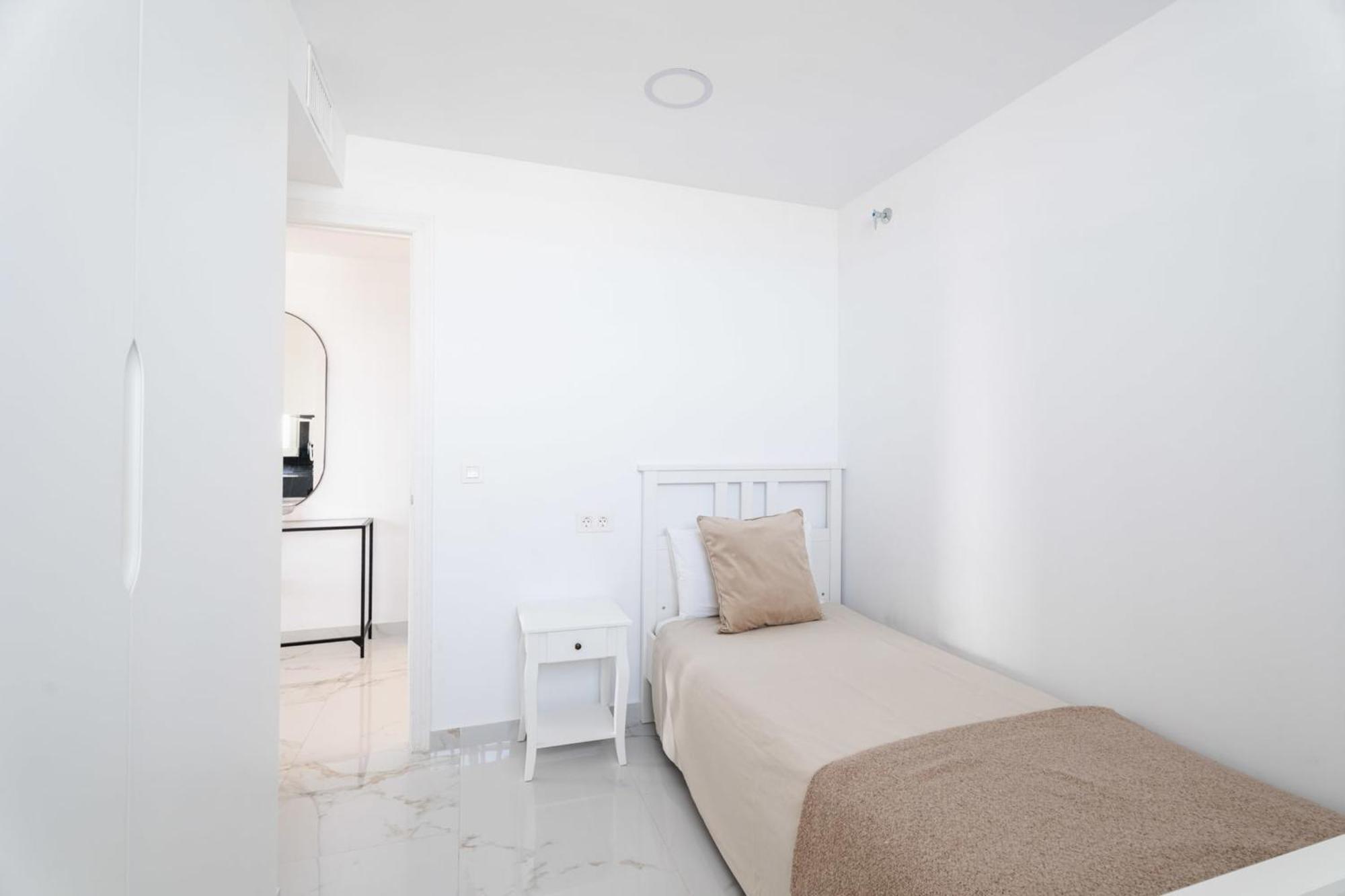 Beachside Getaway In Puerto Banus 3-bedroom In Playa Rocio