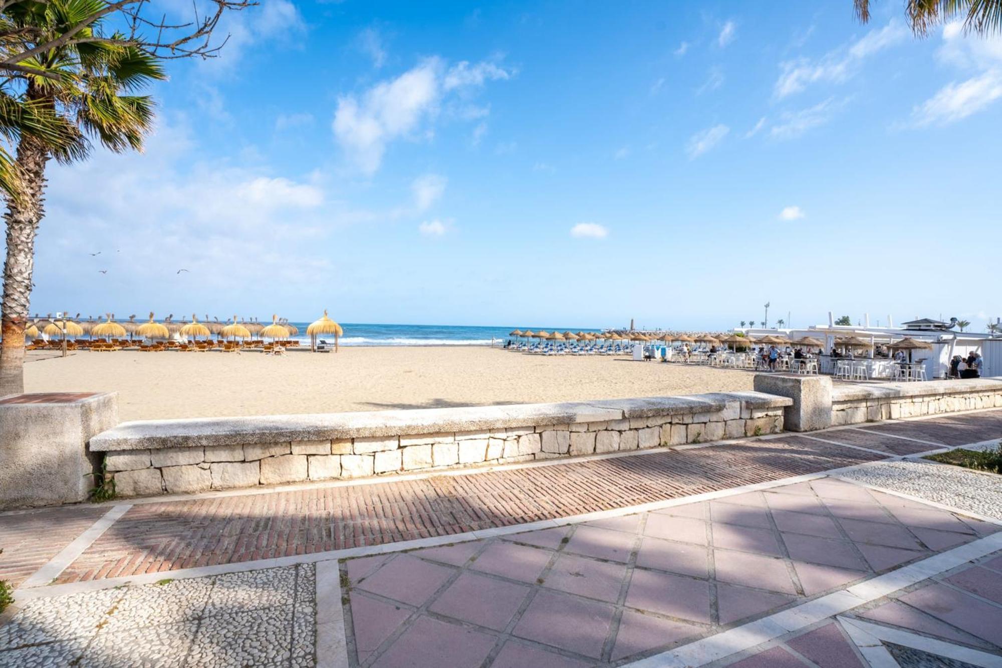 Beachside Getaway In Puerto Banus 3-bedroom In Playa Rocio * Marbella